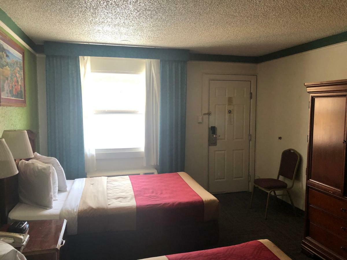 Americas Best Value Inn DEN Exterior foto