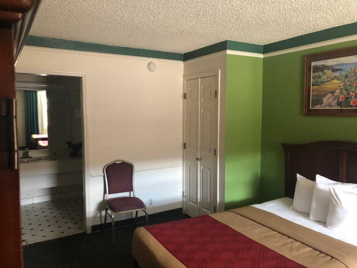 Americas Best Value Inn DEN Exterior foto